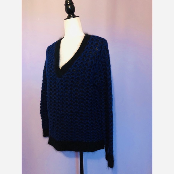 BCBGeneration Textured Houndstooth Sweater - Picture 7 of 7